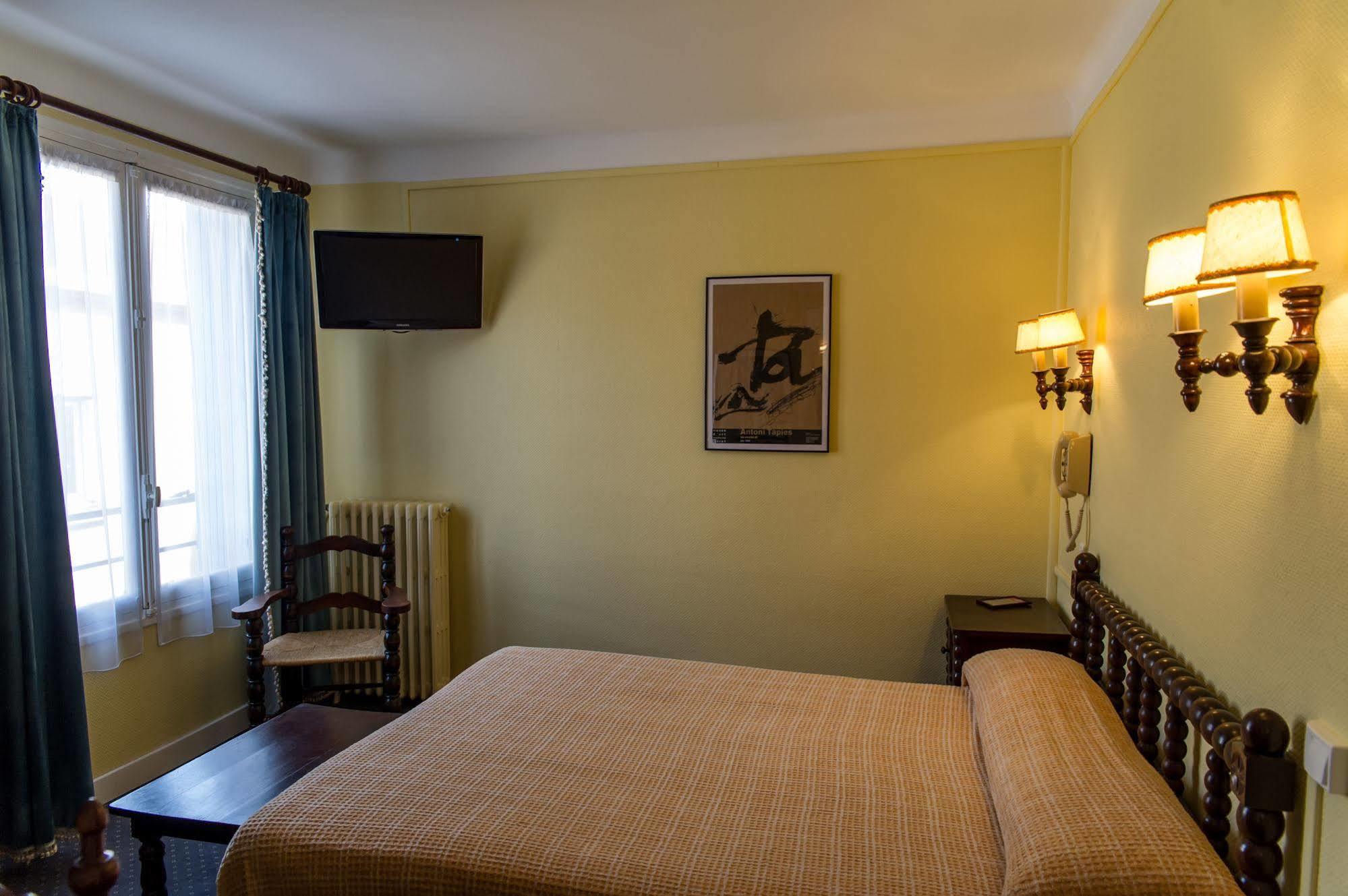 Hotel Pb - Paris-Barcelone ペルピニャン エクステリア 写真
