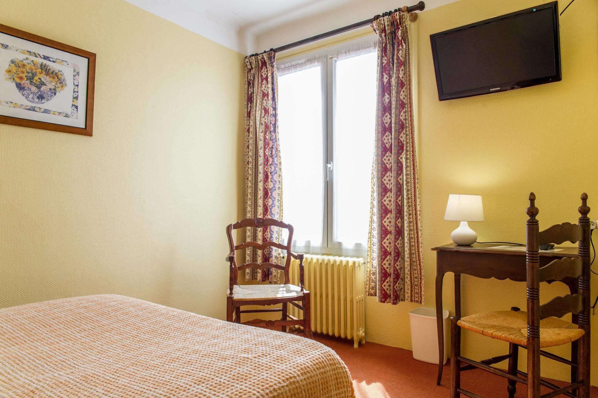 Hotel Pb - Paris-Barcelone ペルピニャン エクステリア 写真