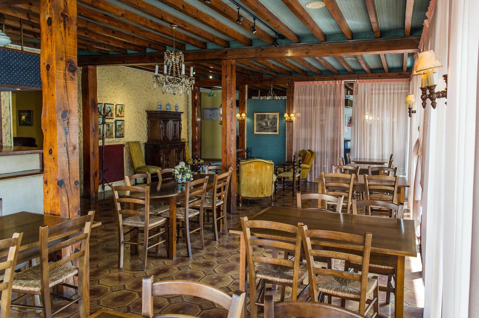 Hotel Pb - Paris-Barcelone ペルピニャン エクステリア 写真