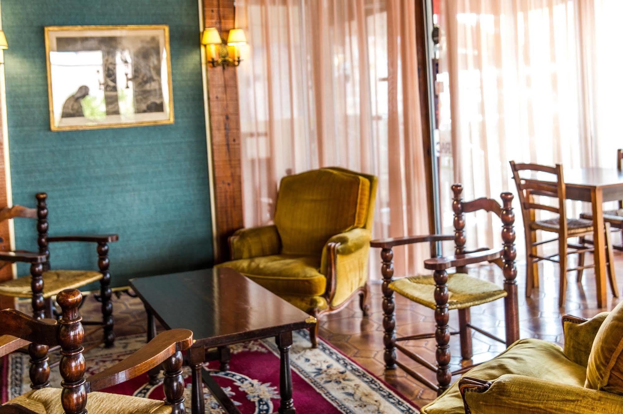 Hotel Pb - Paris-Barcelone ペルピニャン エクステリア 写真