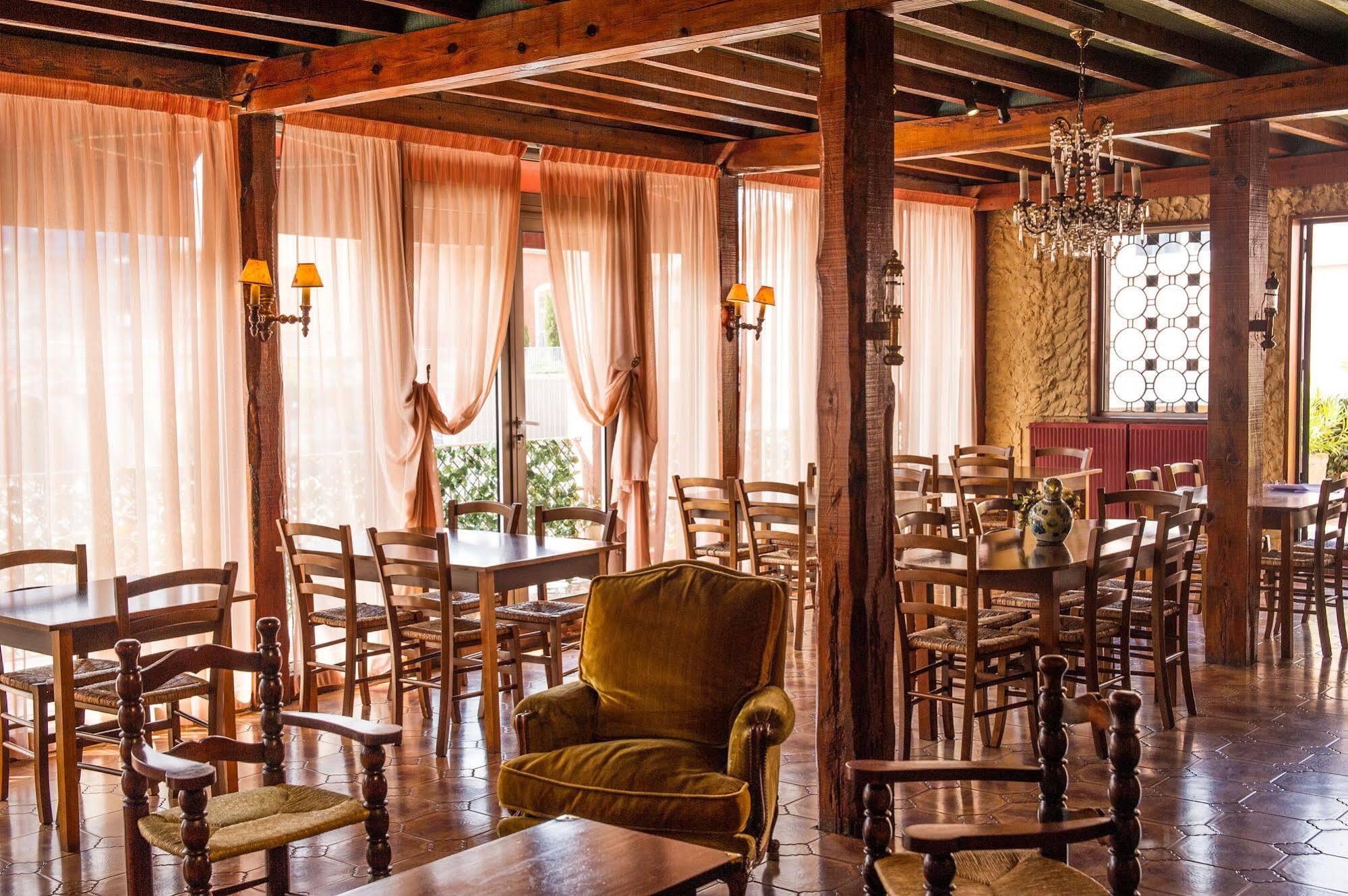 Hotel Pb - Paris-Barcelone ペルピニャン エクステリア 写真
